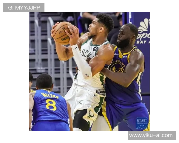 勇士雄鹿圣诞大战精彩对决NBA赛场火花四溅引人瞩目 勇士雄鹿圣诞大战精彩对决NBA赛场火花四溅引人瞩目