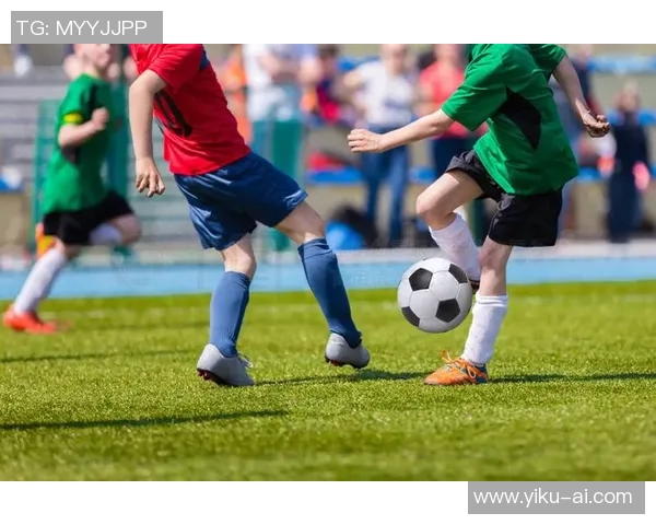 塔什干锦与波斯波利斯的激烈对决展现足球魅力与团队精神 塔什干锦与波斯波利斯的激烈对决展现足球魅力与团队精神