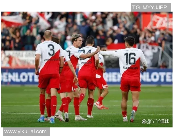 拜仁慕尼黑主场大胜弗赖堡五球狂潮展现强大实力 拜仁慕尼黑主场大胜弗赖堡五球狂潮展现强大实力