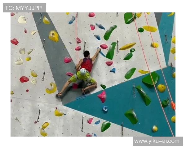 武汉攀岩队耐力之争引发热议探讨攀岩运动的竞技与训练挑战 武汉攀岩队耐力之争引发热议探讨攀岩运动的竞技与训练挑战